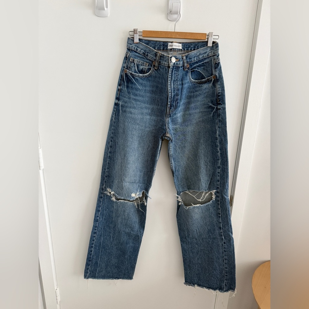 Zara Blue Distressed Straight Leg Jeans Sz 4
